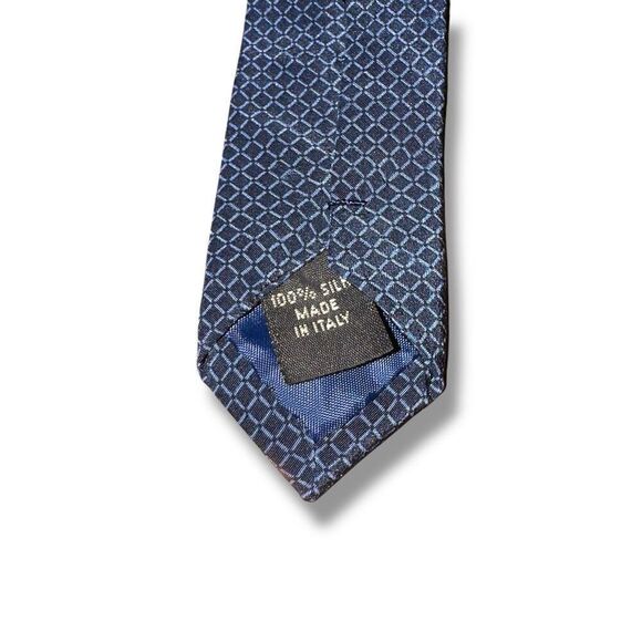 Peterborough Row For Bloomingdales Navy 100% Silk Handmade Neck Tie - Picture 4 of 4